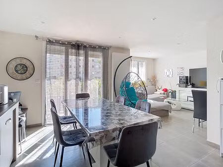 3p évolutif en 4p  expo sud  proche plages !