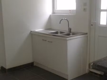 maison à louer erre