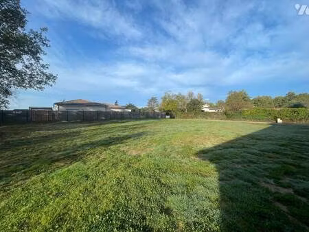 terrain constructible viabilisé à vendre