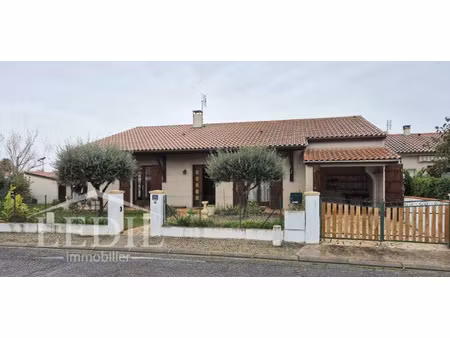 maison 3 chambres.jardin.garage