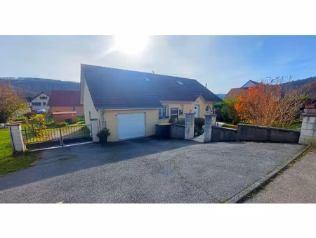 maison de 2005 de 121 m2 habitables  terrain plat de 719m2 - 6 chambres