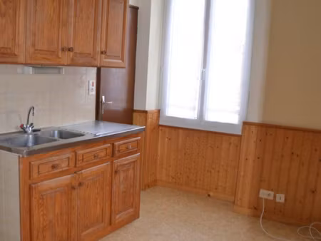 appartement t1 au 1er étage