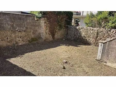 vente maison 7 pièces 156 m² à lamastre (07270)  75 000 €