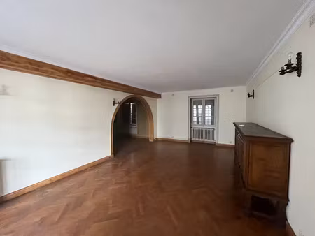 vente maison 7 pièces 152 m² à echallat (16170)  108 600 €