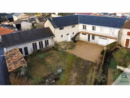 vente propriété 6 pièces 177 m² à ayron (86190)  179 000 €