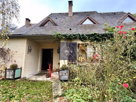 maison de caractère de qualité à saint-germain-sur-école