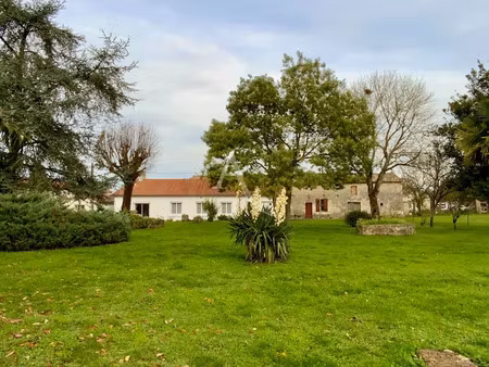 vente maison 4 pièces 106 m² à saint-genis-de-saintonge (17240)  168 000 €