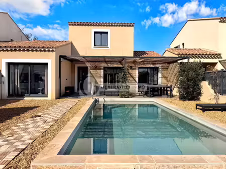 vente maison 4 pièces 110 m² paradou (13520)