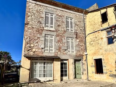 maison de 100 m² à clairac
