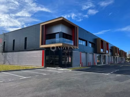 local d'activite a louer