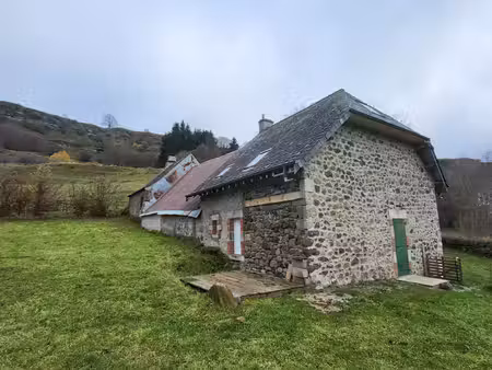 ensemble de 2 maisons et une grange