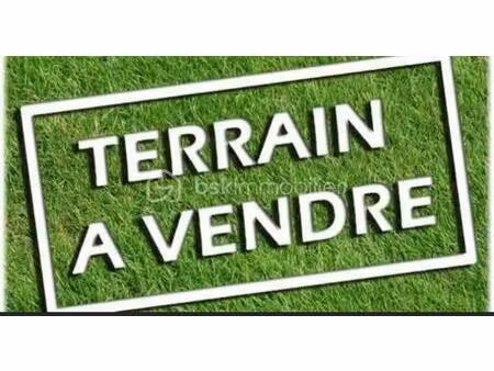 terrain de 800 m² à eyguieres