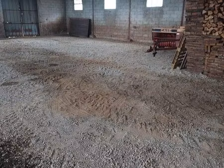 bâtiment de stockage abri camping car