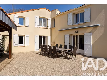 vente maison 6 pièces 208 m² charmé (16140)