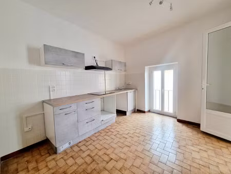location maison 2 pièces 69 m² à ouveillan (11590)