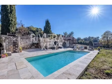 contes : splendide maison de village avec piscine et garage