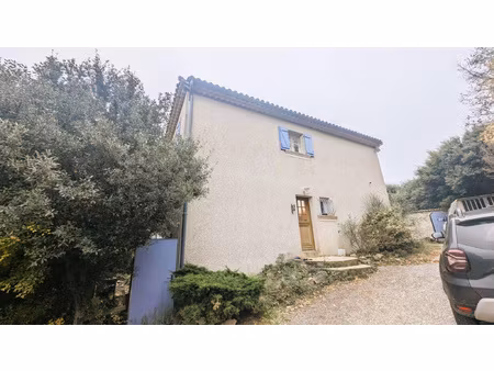 à vendre belle maison familiale de 171 m2 avec piscine sur