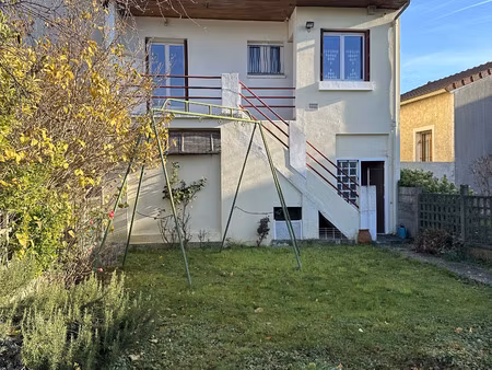 maison proche des commodités
