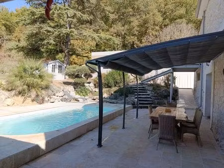 maison de prestige de 240 m2 en vente sainte-colombe-en-bruilhois  nouvelle-aquitaine