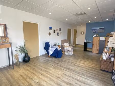 vente commerce 80 m² parempuyre (33290)