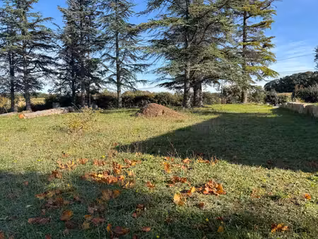 terrain constructible et viabilisé aureville