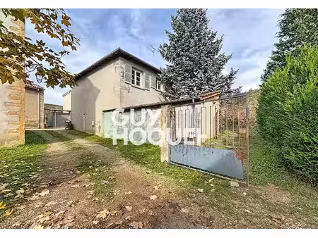 maison de village à rénover 2 chs + garage - 71260 azé