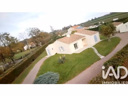 vente maison à saint-cyr-des-gâts (85410) : à vendre / 100m² saint-cyr-des-gâts