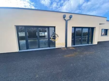 location bureaux et commerces à bressuire (79300) : à louer / 50m² bressuire