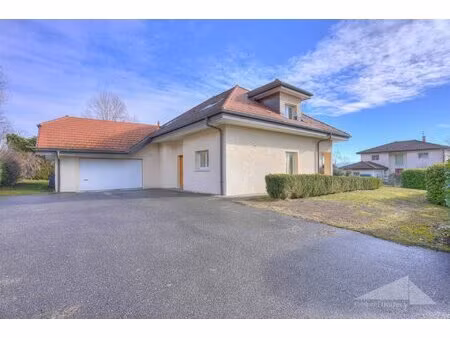 maison 5 pièces - 158 m²