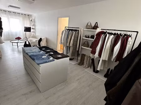 location bureau 84 m² à angers (49000)