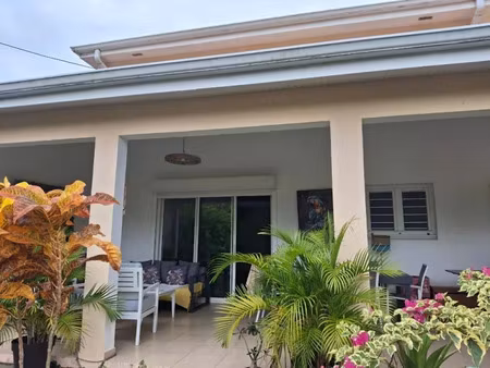 vente villa 5 pièces 118 m² à le francois (97240)  442 000 €