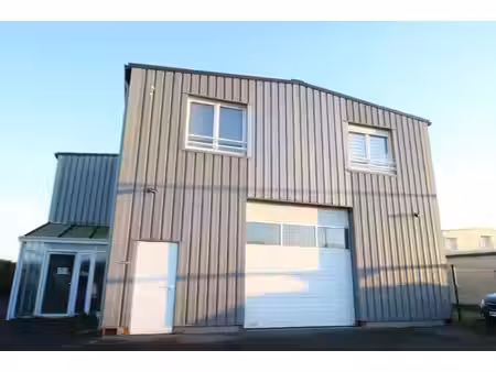 rare immeuble mixte à warmeriville