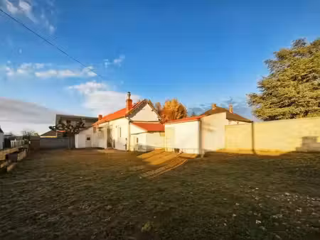 charmante maison rénovée dans quartier résidentiel