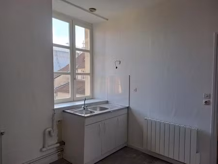 location appartement 3 pièces 52 m² à vic-sur-seille (57630)