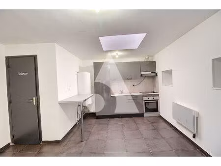 location appartement 1 pièce 30 m² à douai (59500)
