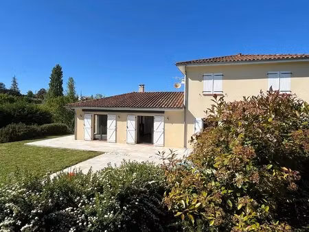 maison familliale t7-t8 avec piscine