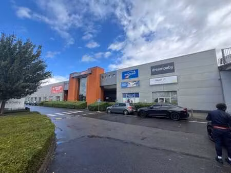 bien commercial à louer à jemappes.