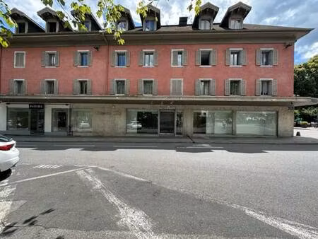 location commerce 6 pièces 251 m² à sallanches (74700)