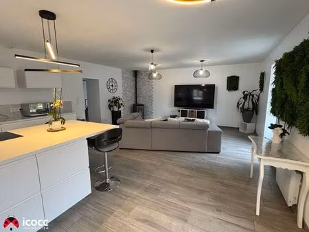 maison rénovée avec grand garage - proche plages et commodités