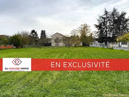 vente terrain 738 m² à angouleme (16000)  77 800 €
