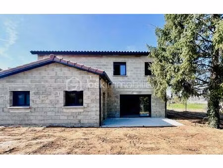 maison de 131 19 m² à quincieux