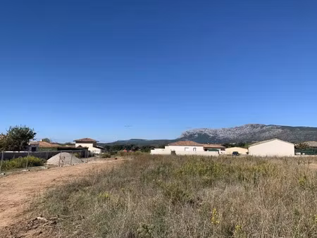 vente terrain 501 m² à pourrières (83910)  214 900 €