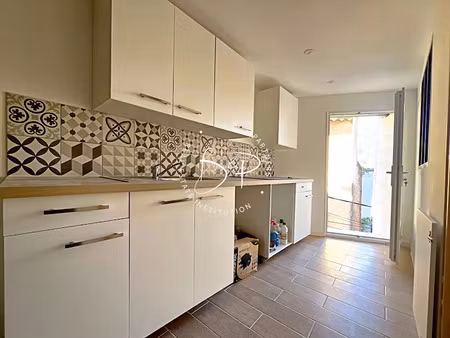 vente immeuble 3 pièces 147.1 m² à carces (83570)  260 000 €