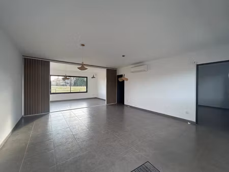 location locaux professionnels 77 m² à graveson (13690)  884 €