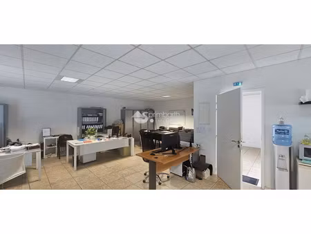 location locaux professionnels 70 m² à saint-martin (97150)  1 250 €