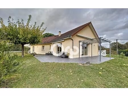 maison larche 120 m² t-5 à vendre  117 150 €