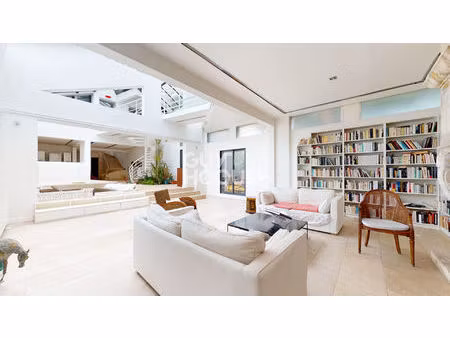 lumière & verdure aux portes de paris  maison style loft avec jardin au calme