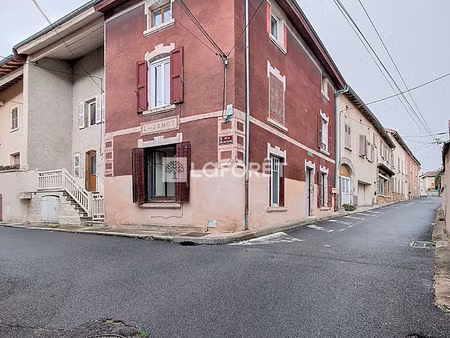 maison d'habitation / immeuble de rapport à fleurie