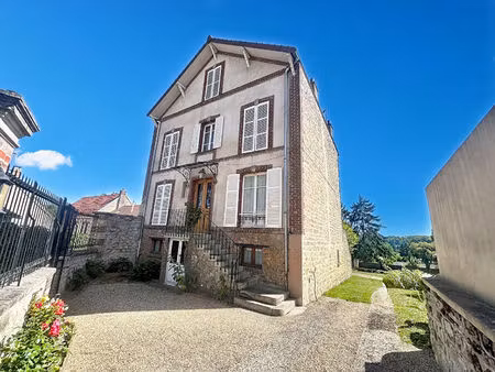 demeure de 215.68 m2