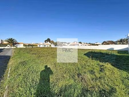 vente terrain à noirmoutier-en-l'île (85330) : à vendre / noirmoutier-en-l'île